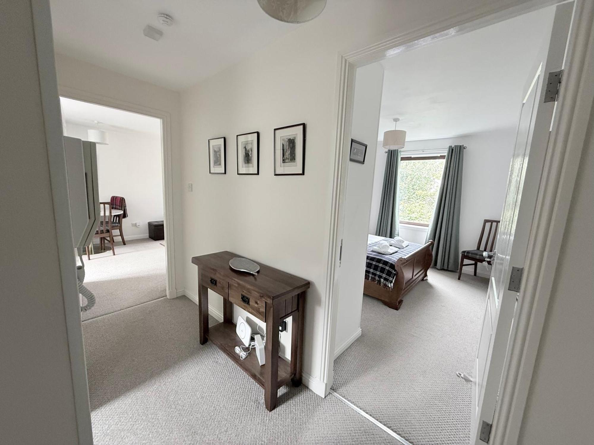 Cosy& 2 Bedrooms Apartment *